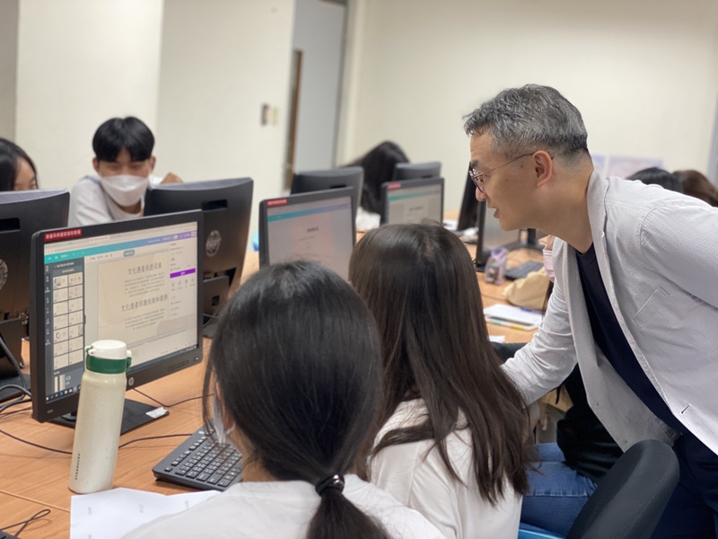 AI 人才怎麼培養？新竹縣政府打造「數位創新青年培育就業計畫」對齊產學即戰力