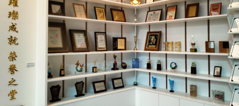 康軒產品榮獲市場肯定，得獎無數。
教育×科技=康軒數位！