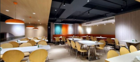 免費營養午餐、餐廳優雅明亮。
教育×科技=康軒數位！